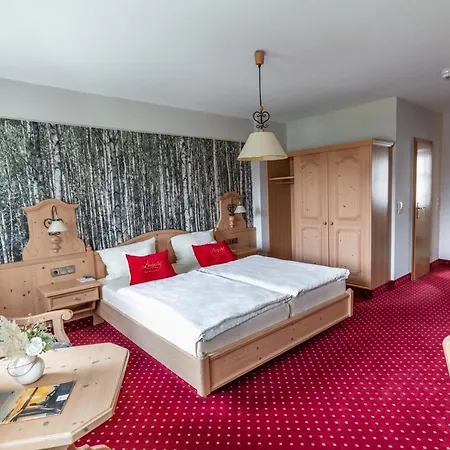 Landgasthof Zum Muehlenteich ホテル 4*